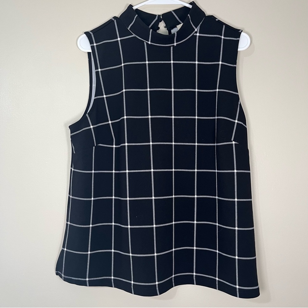 Women’s Size L Sleeveless Mock Neck Black and White Grid Top